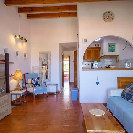Stunning Sea Views Apartment, Pool, 5 Min Walk To Beach, Winner Of 2025 Travellers Choice Award *