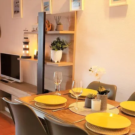 Daire Stunning Sea Views Apartment, Pool, 5 Min Walk To Beach, Winner Of 2025 Travellers Choice Award *