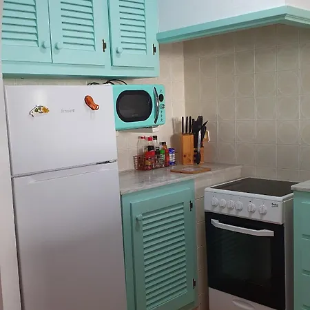 Stunning Sea Views Apartment, Pool, 5 Min Walk To Beach, Winner Of 2025 Travellers Choice Award *